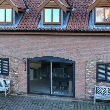 Queensgate Holiday Apartment , Beverley With Parking Exterior photo